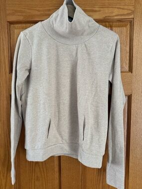 ALO Yoga Clarity Sweatshirt